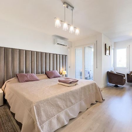 Impresionante Apartamento delante del Mar Vilassar De Mar Esterno foto